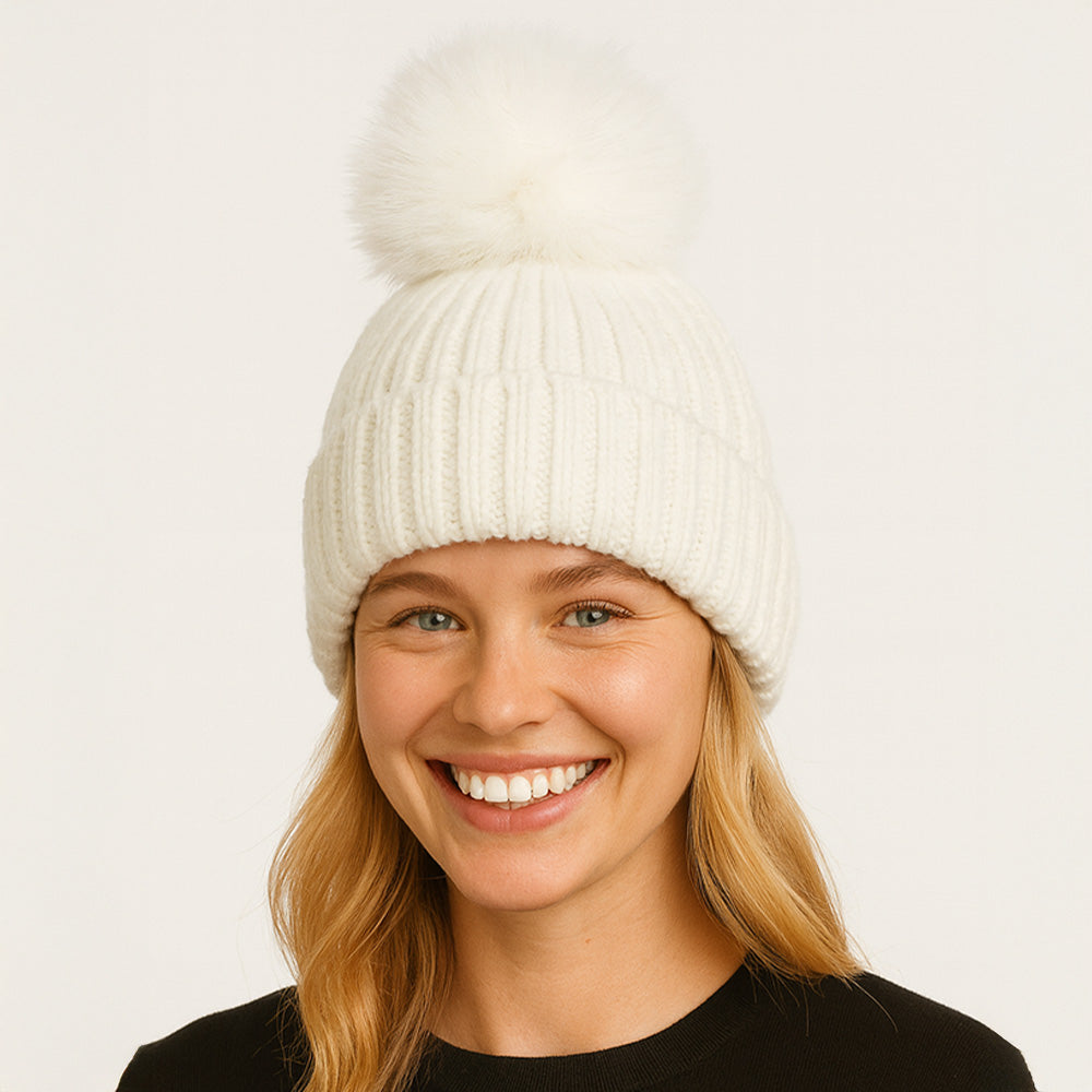 CREAM POM HAT