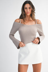 THE MIA TOP