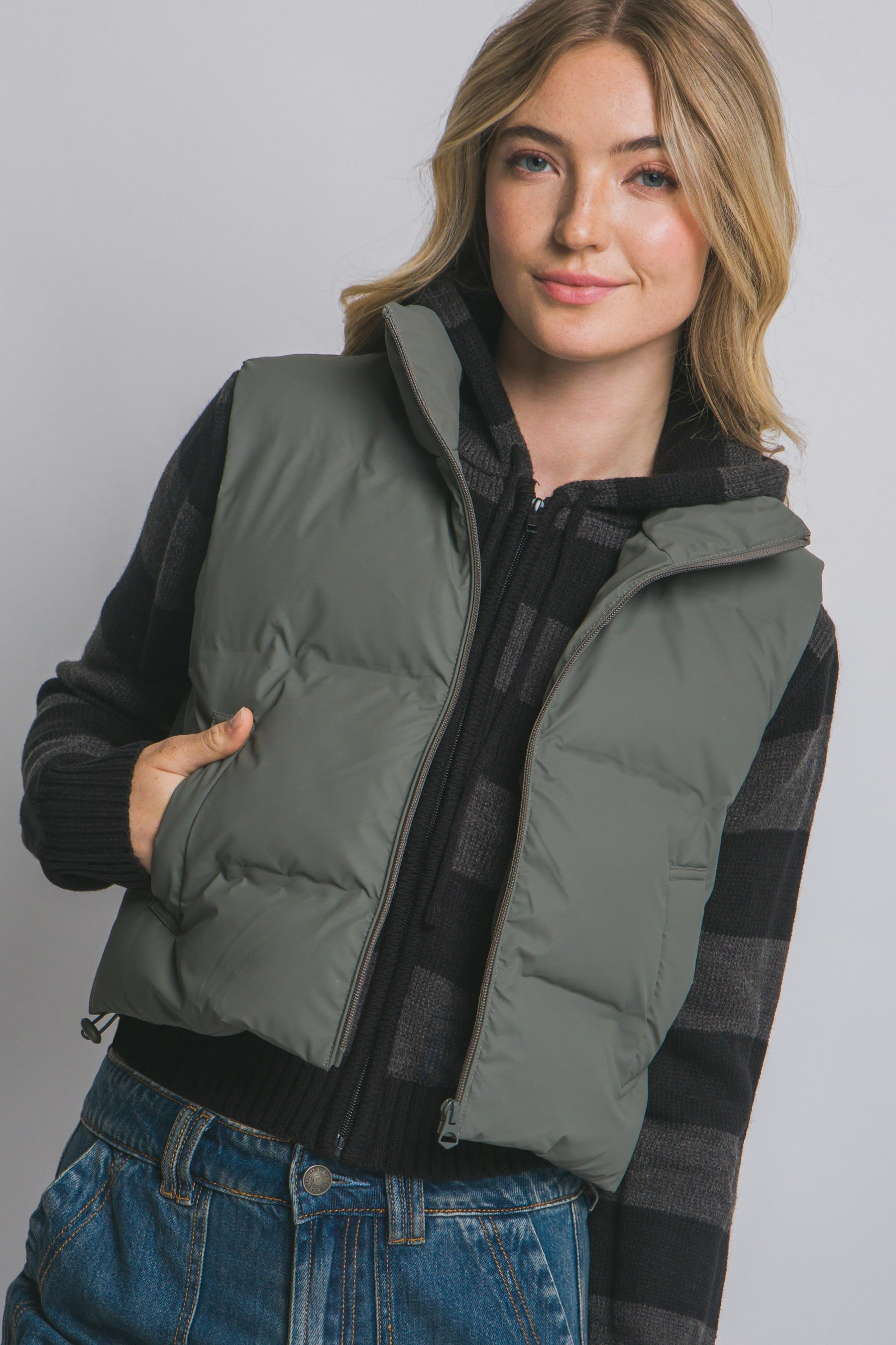 THE FREA VEST