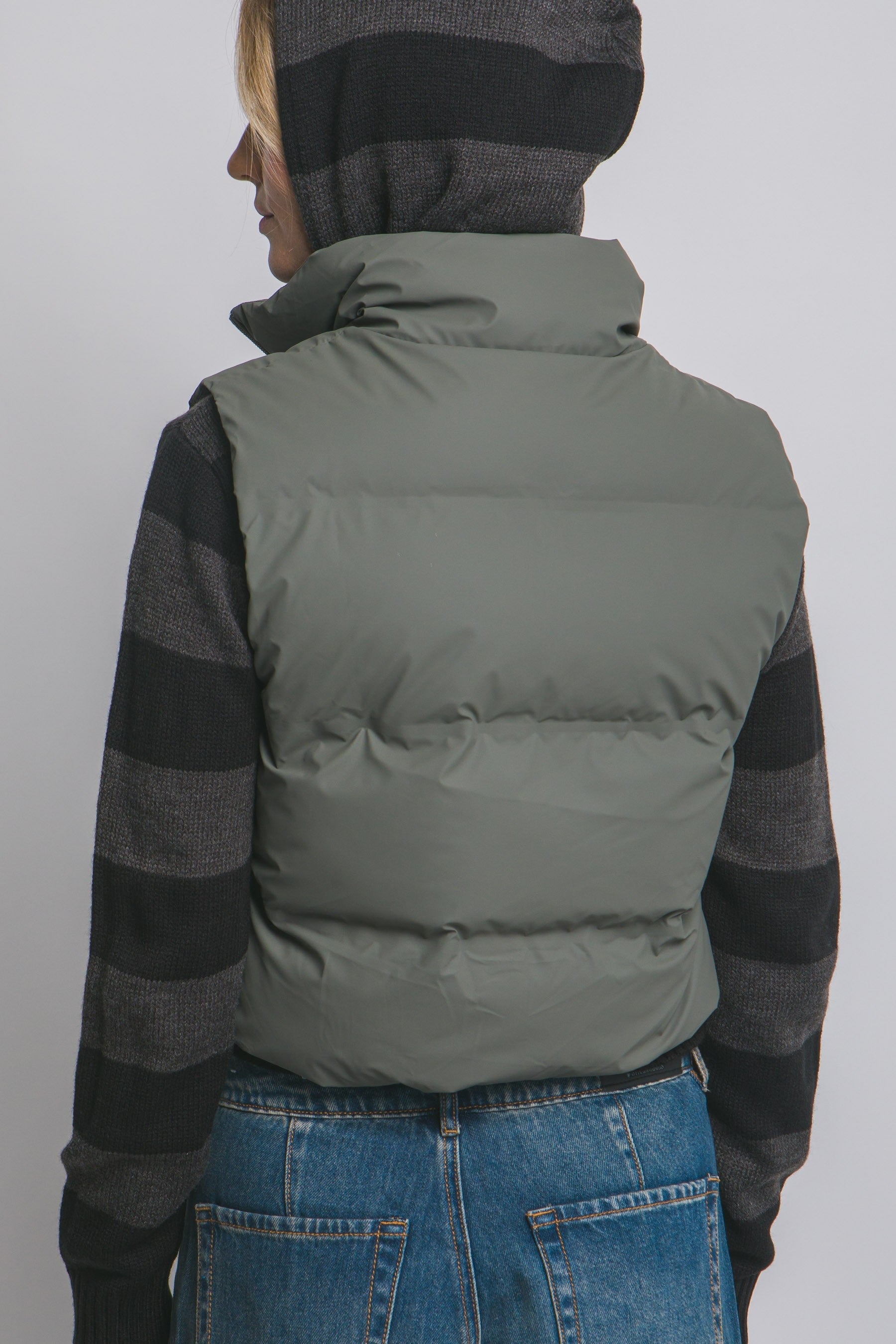 THE FREA VEST